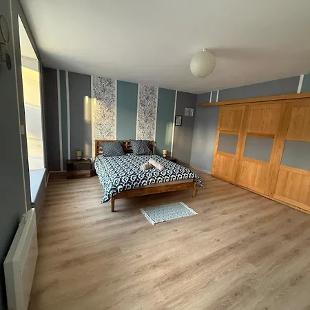 L'annexe - Maison Spacieuse Pour 6 Personnes Toute Equipee بيت للعطل Stenay