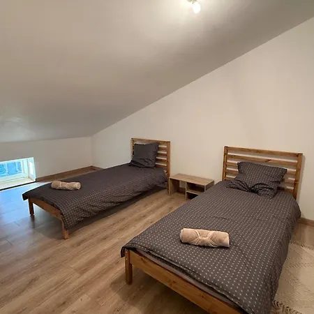 L'annexe - Maison Spacieuse Pour 6 Personnes Toute Equipee Stenay