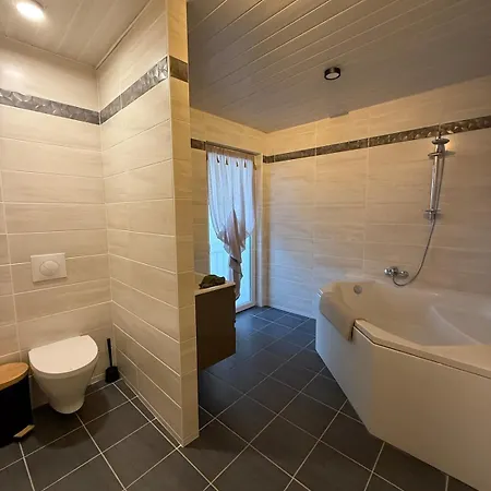 L'annexe - Maison Spacieuse Pour 6 Personnes Toute Equipee Stenay